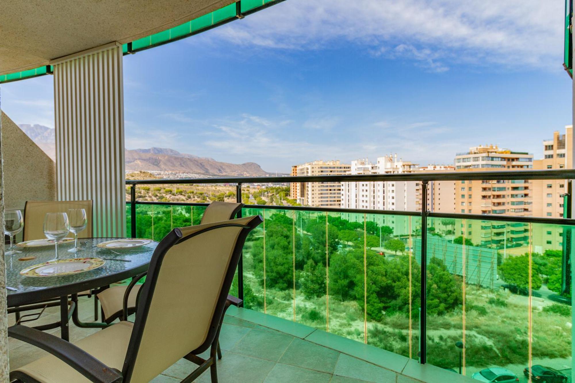 Apartment Vilapark With Pool, Free Parking, Terrace, Beach Бенидорм Екстериор снимка