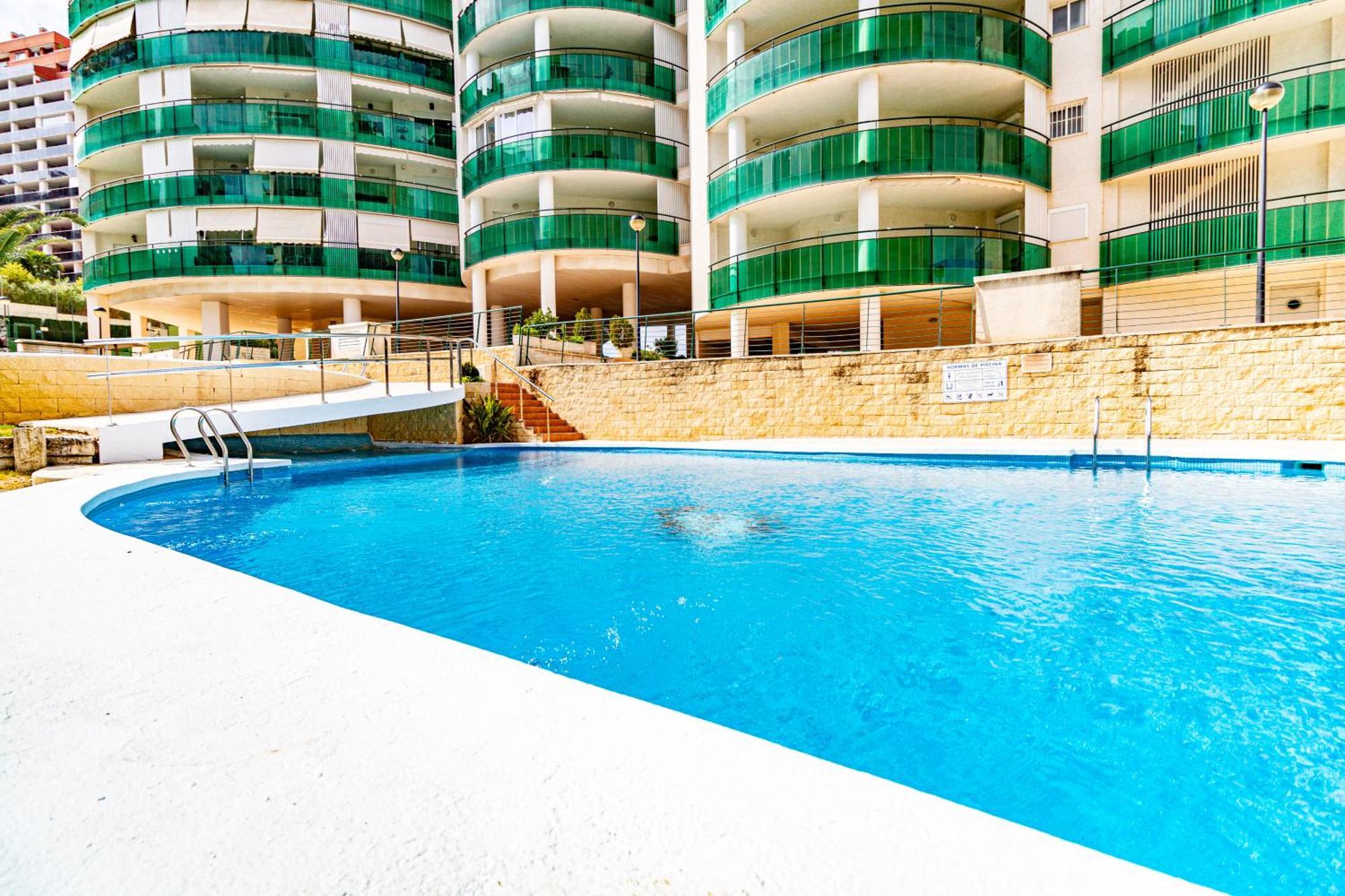 Apartment Vilapark With Pool, Free Parking, Terrace, Beach Бенидорм Екстериор снимка
